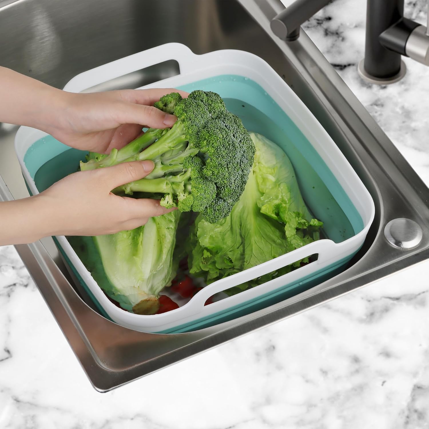 Collapsible Wash Basin with Draining Plug Carry Handles
